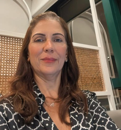 Paola Cristina Cola Correa Santos